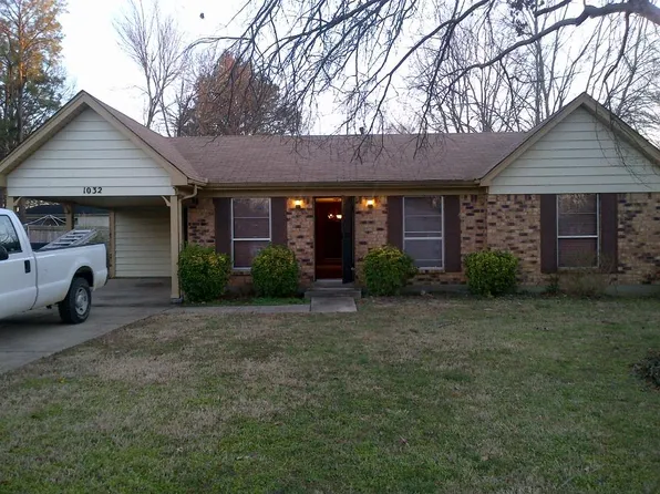 1032 Greencliff Rd, Collierville, TN 38017