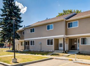 Hartford County Townhomes, Edmonton, AB T5A 4M1