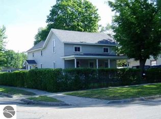 303 E Bennett Ave, Mount Pleasant, MI 48858