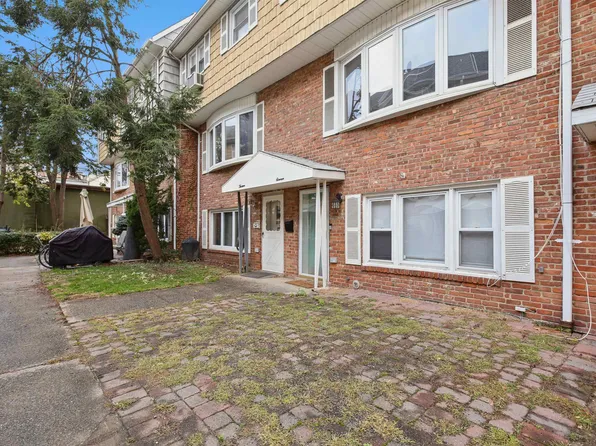 11 Elna Court image 27 of 30