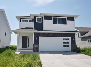 2720 11th St W, West Fargo, ND