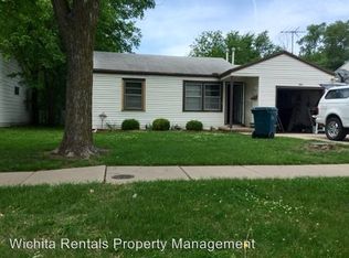 1001 S Pineridge Rd, Wichita, KS 67218