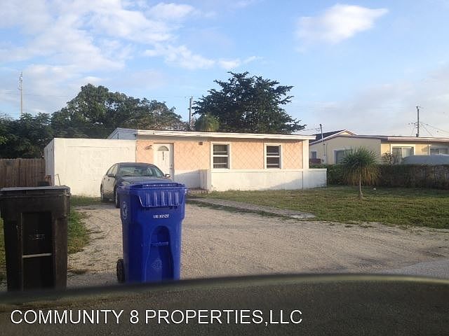 1st image of 1417 NW 13th Pl