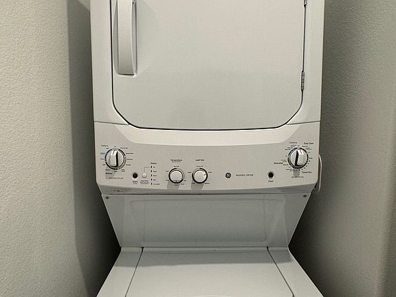 In-unit washer & dryer