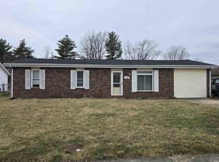 305 N Manngrove Ln, Muncie, IN 47303