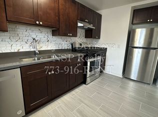 1179 Deerfield Rd APT A, Deerfield, IL 60015