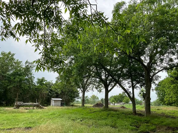 845 Washington St, Oakland, TX 78951