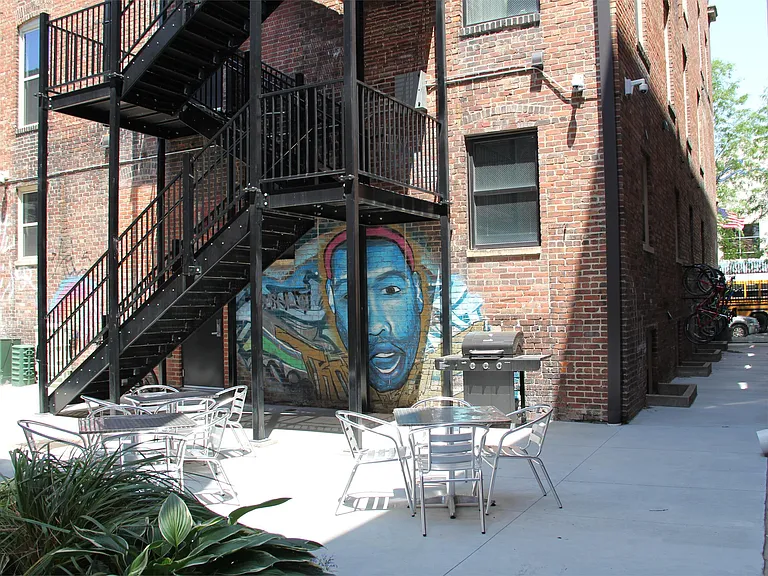 1421 P St — Photo 13