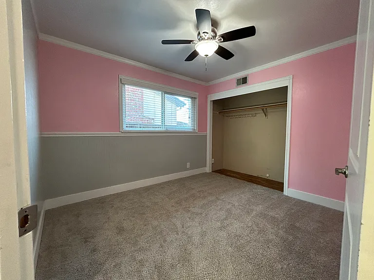 Guest Bedroom 1 (paint color is now all grey)