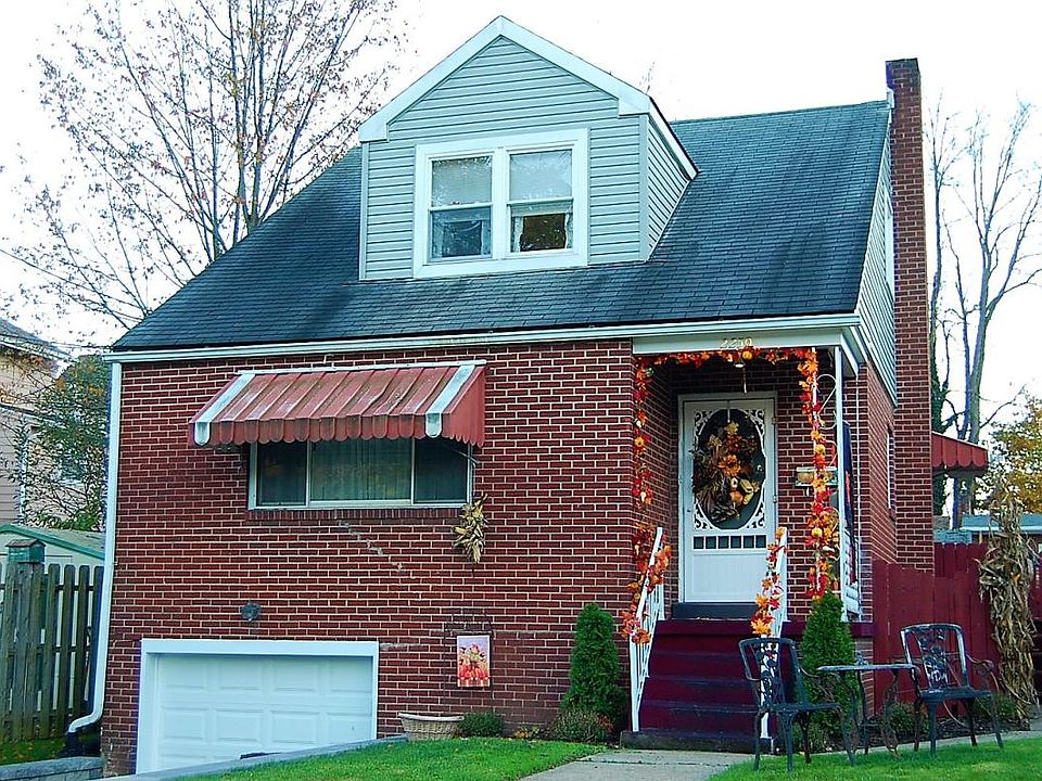 1st image of 2250 1/2 Cherry Ave