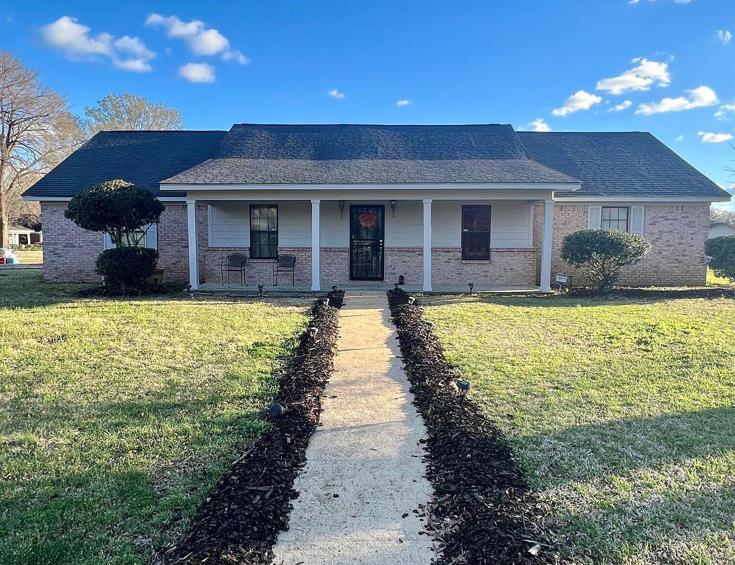 110 Falcon St, Greenwood, MS 38930 Zillow