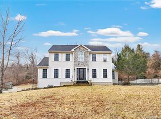 188 Scuppo Rd, Woodbury, CT 06798