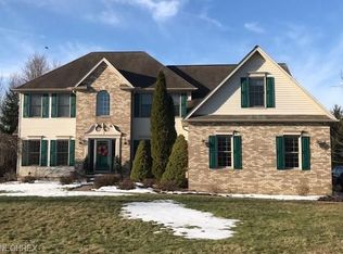 1026 Orchard Ln, Broadview Heights, OH 44147