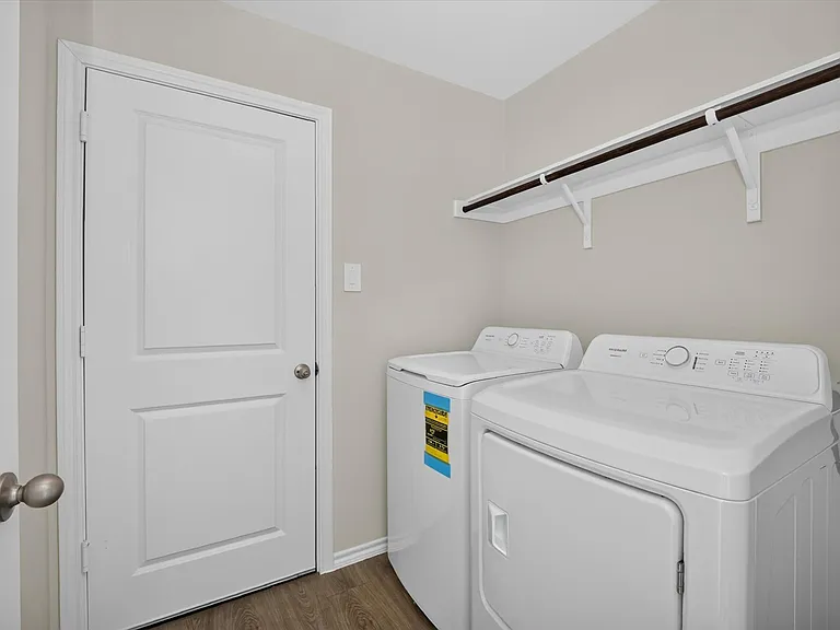 3330 Catamount Dr — Photo 16