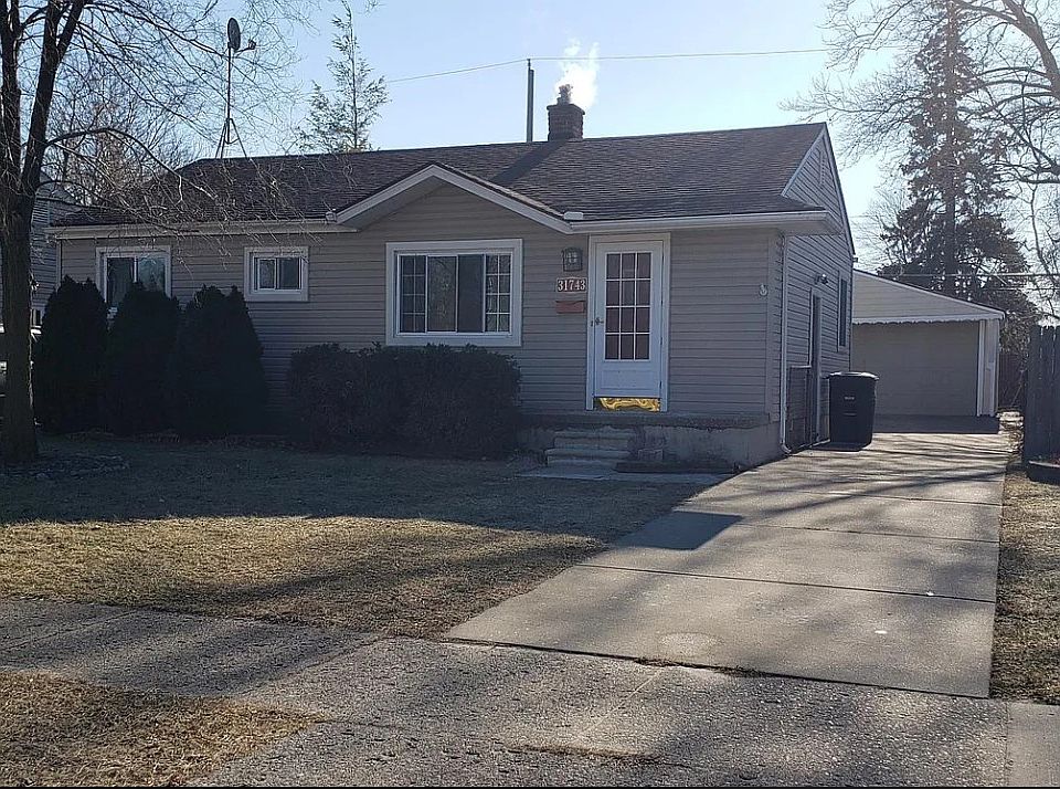 1st image of 31743 Avondale St