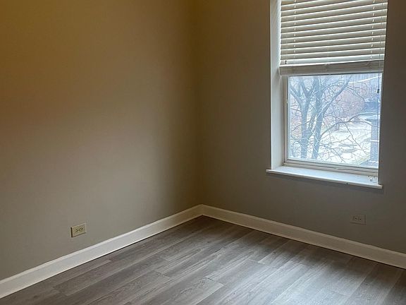 2nd image of 6213 S Greenwood Ave #3N