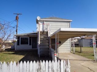 402 Vernon St, Plainview, TX 79072