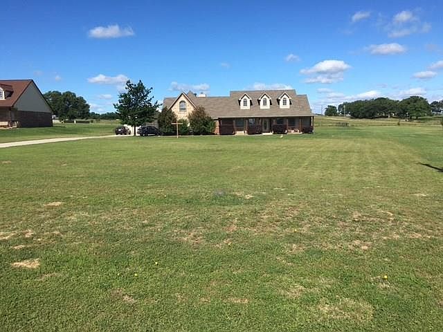 2nd image of 154 Williamsburg Ln