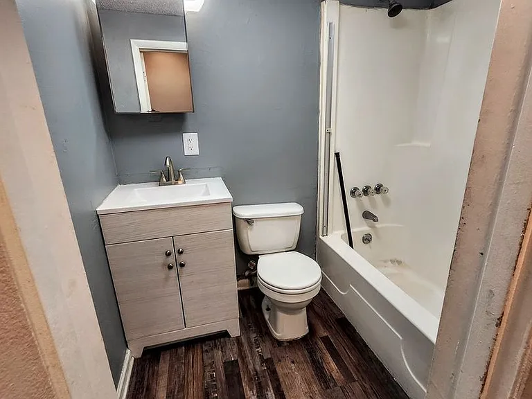 805 N Washington St #10 — Photo 6