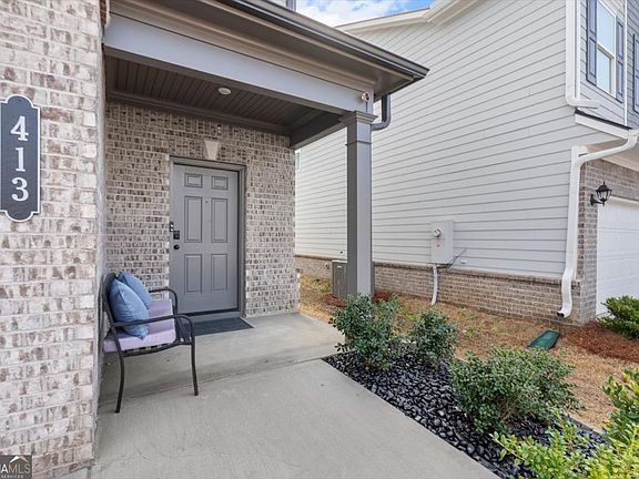 5th image of 413 Perth Dr