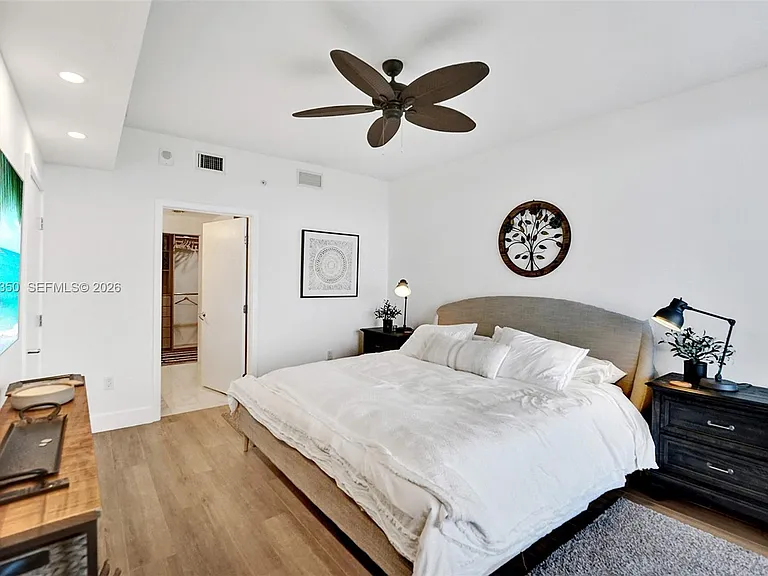 16385 Biscayne Blvd #3107 — Photo 28