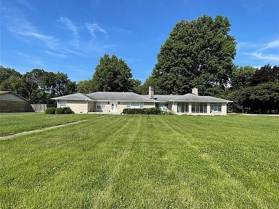 4th image of 5590 Grandview Dr