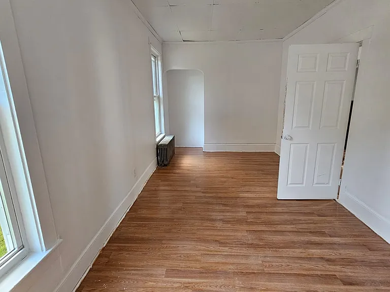 274 Pine St #1 — Photo 2