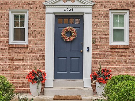 3rd image of 8004 Cindy Ln