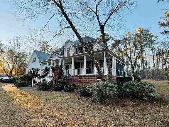 3rd image of 910 Deer Run Dr