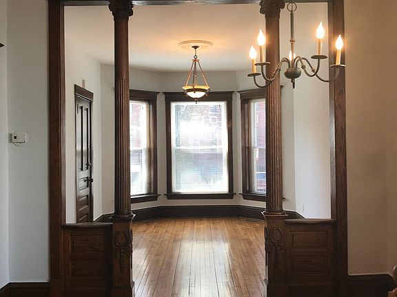 4th image of 847 N Maplewood Ave APT 1