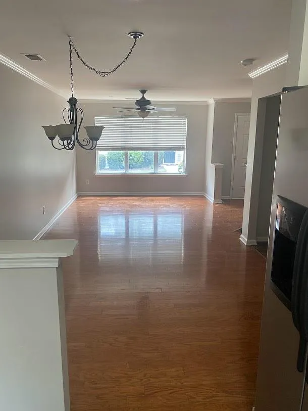 2 bed, 2.5 bath, 1296 sqft, $2,200 — Photo 4
