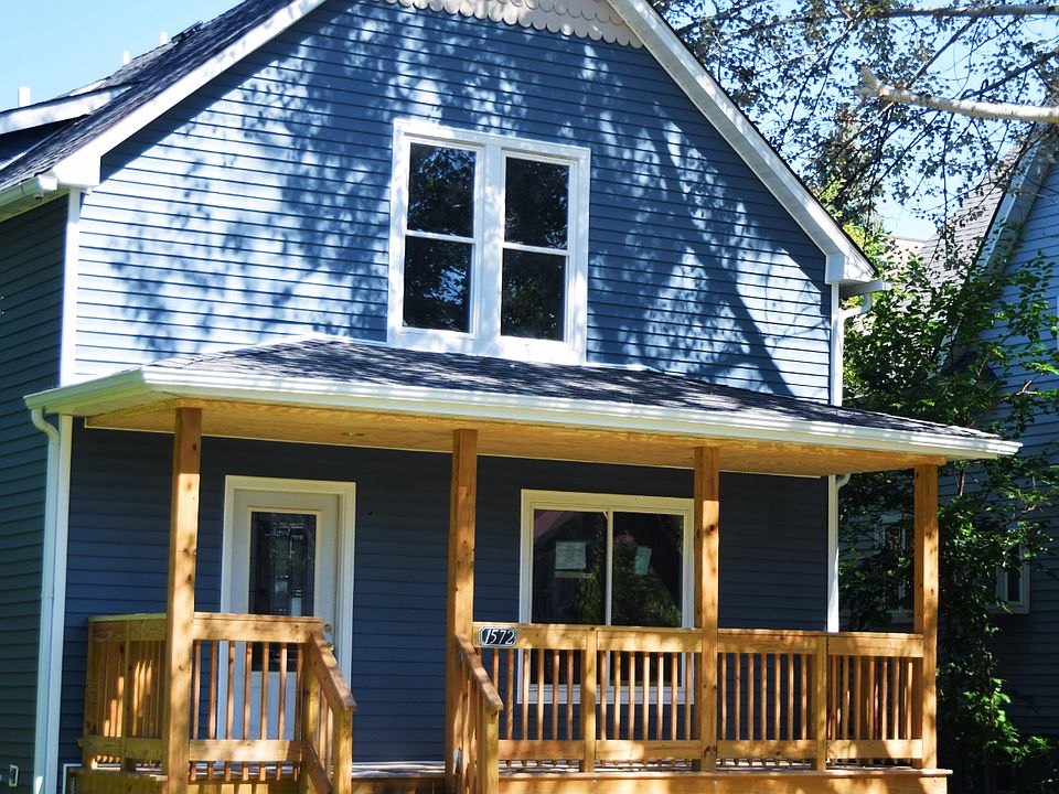 1st image of 1572 Oakwood Ave