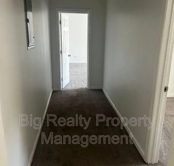 29 N Main St #3C — Photo 8