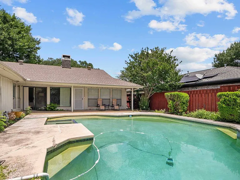 3704 Saddlehead Dr — Photo 36