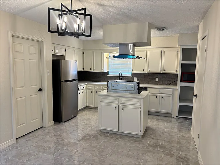 22707 Cranberry Trl — Photo 4