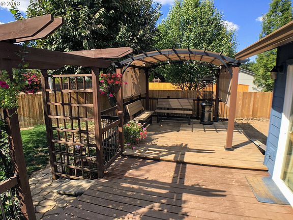 3rd image of 1705 SE 58th Ct
