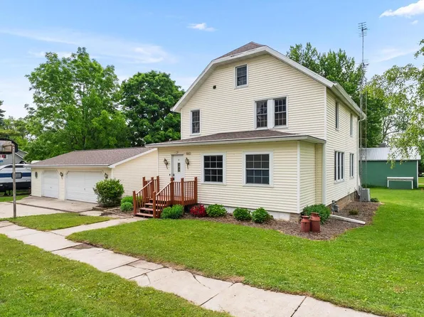 641 West 3rd STREET, Waldo, WI 53093