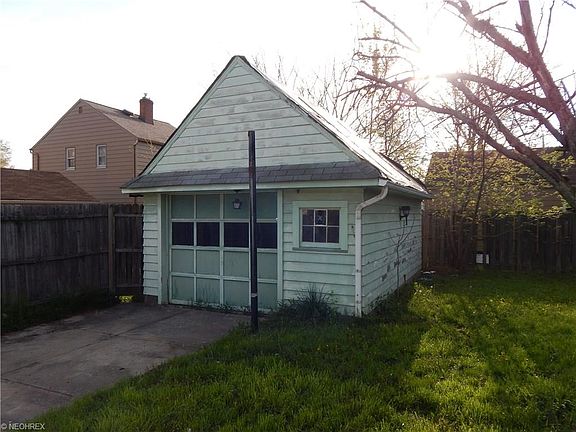 4th image of 6447 Westminster Dr