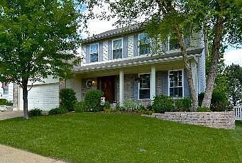 1st image of 208 Oak Park Village Dr