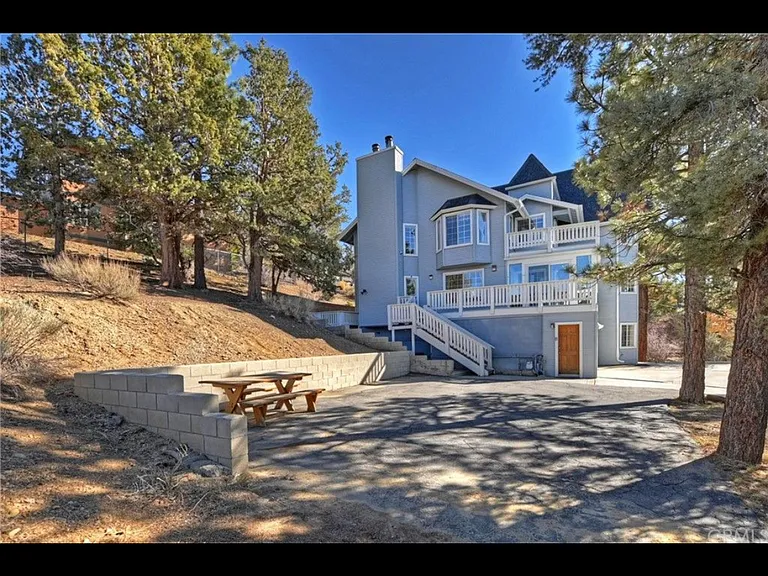 312 Lookout Dr — Photo 13