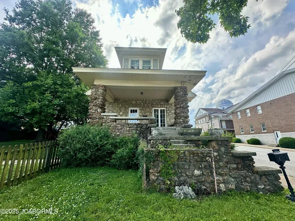 301 S High St, California, MO 65018