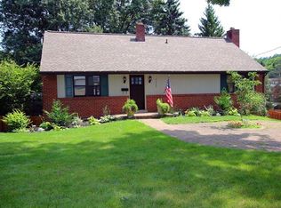 3575 Myrna Dr, Bethel Park, PA 15102