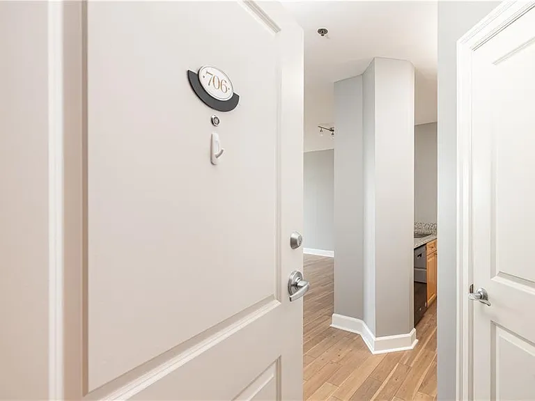 325 E Paces Ferry Rd NE #706 — Photo 3