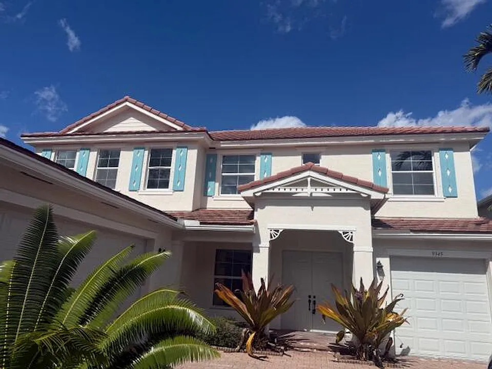 9345 Madewood Ct