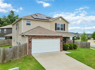 4600 W Hoover Loop, Fayetteville, AR 72704