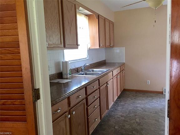 5th image of 874 Perkinswood Blvd SE