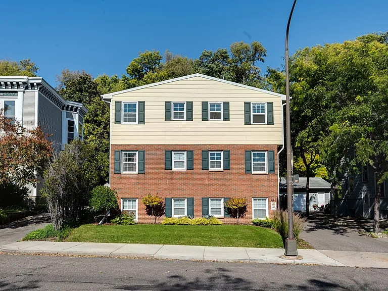 441 Grand Ave — Photo 19