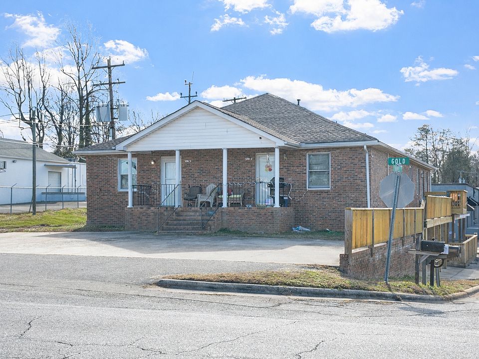 1st image of 300 E Gold St #3