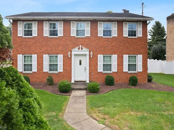 606 51st St, Vienna, WV 26105