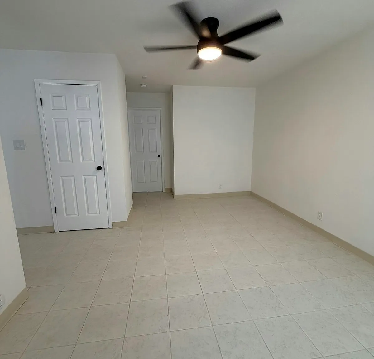 1902 Sheridan Street, Unit C — Photo 3
